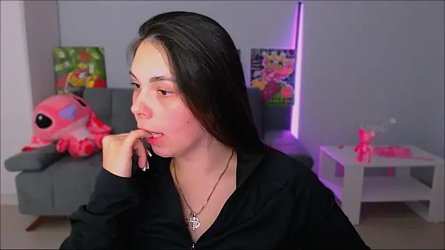 queenofthesense  online show from October 6, 2025, 4:19 pm