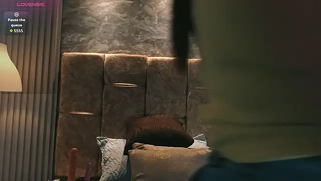 leilapons online show from March 30, 2026, 7:26 pm