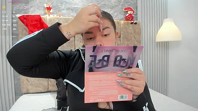 leilapons online show from November 29, 2025, 5:13 pm