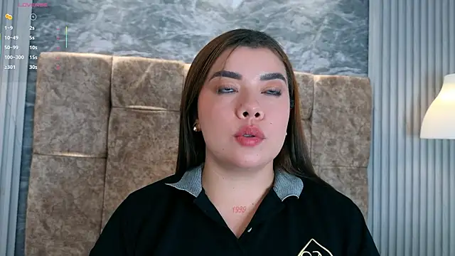 leilapons online show from April 15, 2026, 7:29 pm