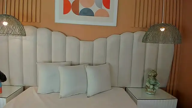 Snapshot of noa_moon chatting on December 3, 2025, 2:45 am noa moon online show from December 3, 2025, 2:45 am