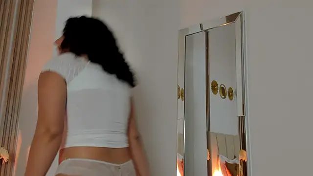 Rachell Jamess online show from November 20, 2025, 3:51 am