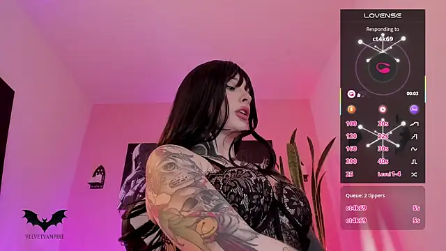 VelvetVampiree online show from November 6, 2025, 3:10 am