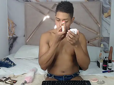 Snapshot of Boy-X- chatting on September 23, 2025, 10:39 pm Boy-X- online show from September 23, 2025, 10:39 pm
