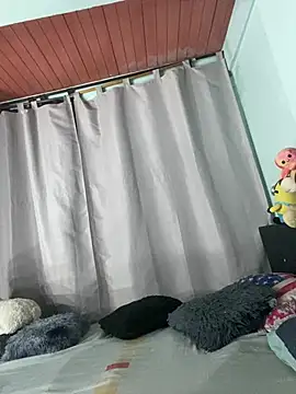 Snapshot of EVAH_LEE_ chatting on March 5, 2026, 12:29 am EVAH LEE online show from March 5, 2026, 12:29 am