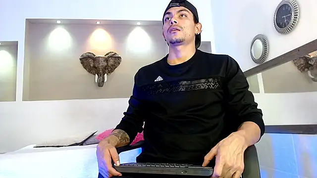 Tommy kurtt online show from November 1, 2025, 10:31 am