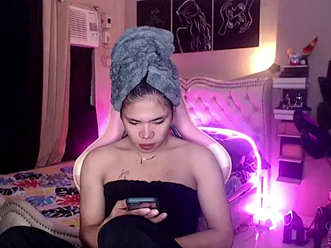 Snapshot of Ionic_Aika chatting on November 21, 2025, 9:19 am Ionic Aika online show from November 21, 2025, 9:19 am