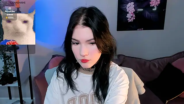 Sophie SkyAngel online show from November 21, 2025, 1:43 pm