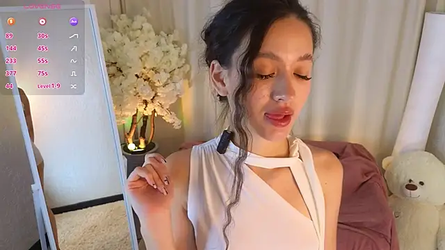 Janet Jee online show from October 10, 2025, 11:33 am