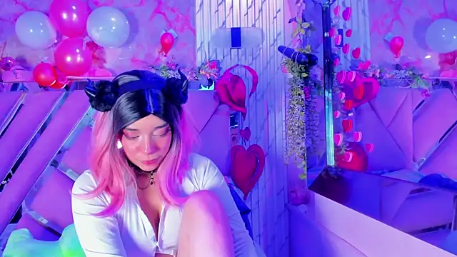 Akane Hikari  online show from February 14, 2026, 4:34 am