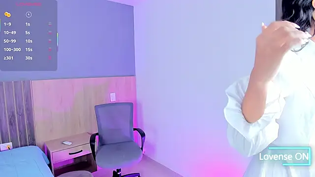 Snapshot of Alaiaguerra chatting on December 2, 2025, 3:41 am Alaiaguerra online show from December 2, 2025, 3:41 am