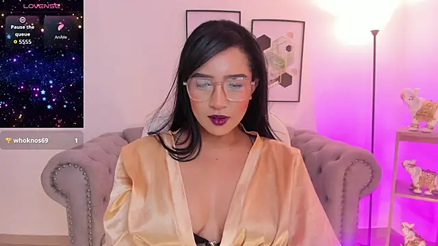 Snapshot of Sharon_breezee chatting on November 29, 2025, 5:29 am Sharon breezee online show from November 29, 2025, 5:29 am