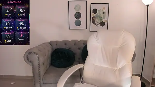 Snapshot of Sharon_breezee chatting on December 19, 2025, 3:32 am Sharon breezee online show from December 19, 2025, 3:32 am