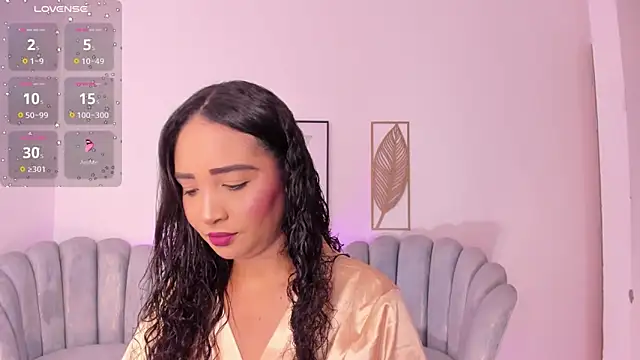 Snapshot of Sharon_breezee chatting on September 30, 2025, 7:20 pm Sharon breezee online show from September 30, 2025, 7:20 pm