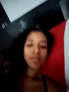 Snapshot of Amber-Sweett chatting on October 25, 2025, 11:53 am Amber-Sweett online show from October 25, 2025, 11:53 am