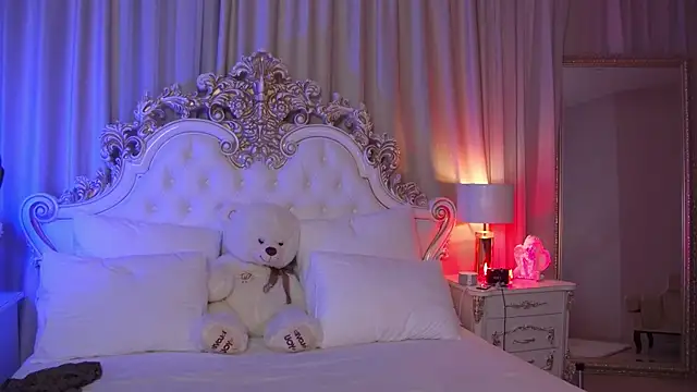 MeganStrain online show from February 11, 2026, 3:06 am