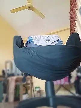 femboyslqueen online show from February 18, 2026, 6:44 am