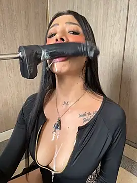 ValentinaBianchi online show from April 24, 2026, 6:54 pm