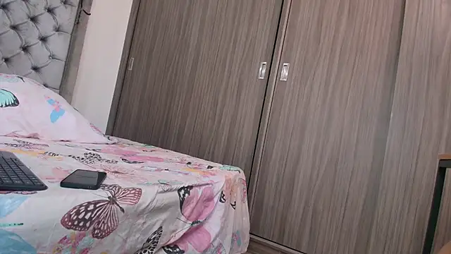 Snapshot of dreamsussi chatting on October 29, 2025, 5:34 pm dreamsussi online show from October 29, 2025, 5:34 pm