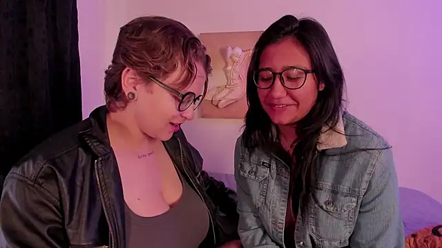 Snapshot of CrazyCakes_ chatting on December 22, 2025, 2:50 pm CrazyCakes online show from December 22, 2025, 2:50 pm