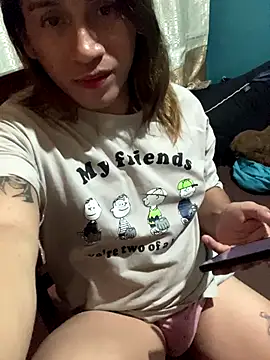 pretty TRANSjona online show from November 14, 2025, 8:45 pm