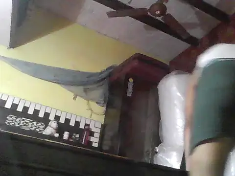 Snapshot of ursdreamperson chatting on December 3, 2025, 5:19 am ursdreamperson online show from December 3, 2025, 5:19 am