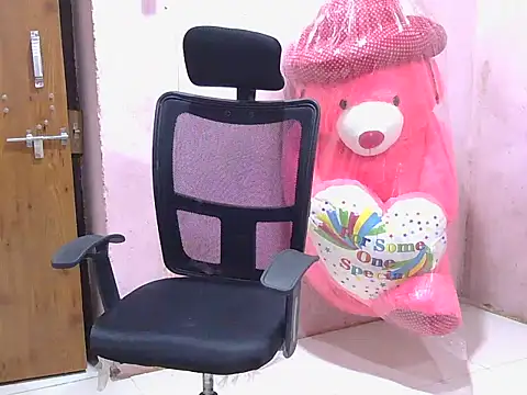 Snapshot of krishjaat43 chatting on December 17, 2025, 2:44 pm krishjaat43 online show from December 17, 2025, 2:44 pm