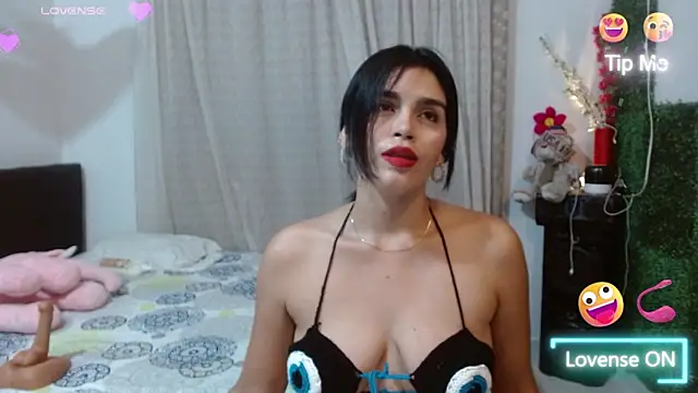 angelly  kate online show from November 9, 2025, 3:32 am