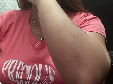 Snapshot of SeksiEstella chatting on November 27, 2025, 11:10 am SeksiEstella online show from November 27, 2025, 11:10 am