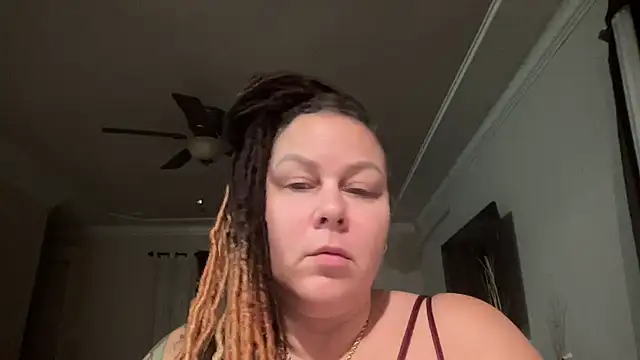 Snapshot of number1slut chatting on February 4, 2026, 12:22 pm number1slut online show from February 4, 2026, 12:22 pm