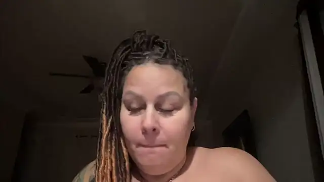 Snapshot of number1slut chatting on January 18, 2026, 4:49 am number1slut online show from January 18, 2026, 4:49 am