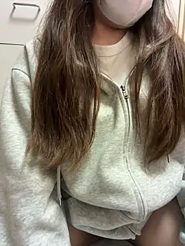 mayu06000 online show from October 24, 2025, 5:34 pm