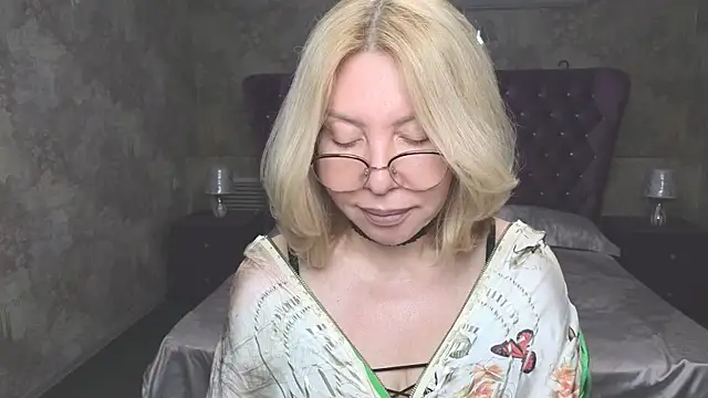 Wendy Waves online show from September 23, 2025, 11:39 am