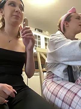 yourfavpsy  online show from March 27, 2026, 1:12 pm