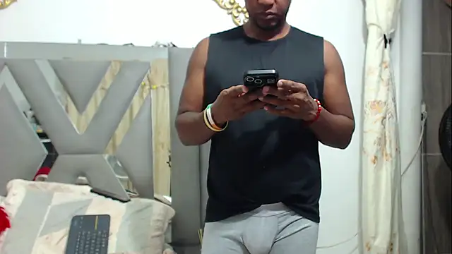 AndyCalifornia1 online show from October 31, 2025, 12:46 pm