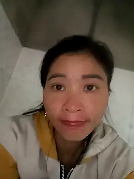 Phuongphuongg online show from November 12, 2025, 12:59 am