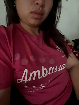 Nhung584 online show from October 6, 2025, 12:12 am