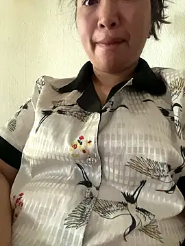 Nhung584 online show from September 27, 2025, 12:17 am