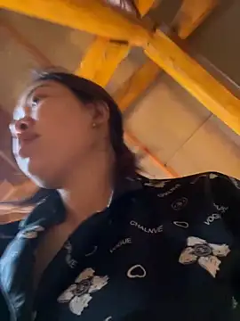 Nhung584 online show from October 8, 2025, 1:29 am