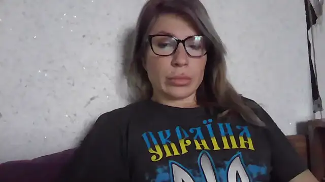 Snapshot of fox_red_lady7 chatting on February 15, 2026, 9:08 am fox red lady7 online show from February 15, 2026, 9:08 am