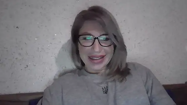 Snapshot of fox_red_lady7 chatting on February 13, 2026, 10:10 pm fox red lady7 online show from February 13, 2026, 10:10 pm