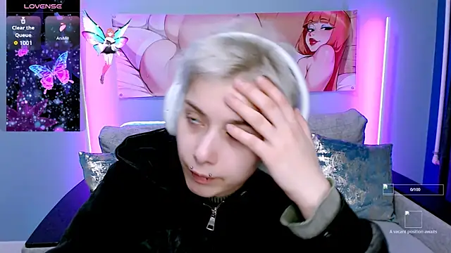 SophieAsh online show from November 2, 2025, 2:11 pm