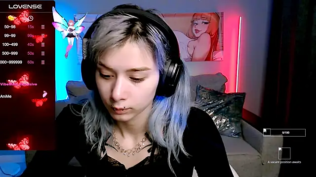 SophieAsh online show from October 16, 2025, 7:05 am