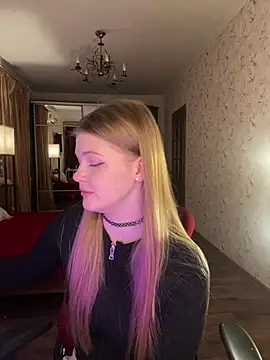 Jenny Skinner20 online show from April 22, 2026, 10:38 pm