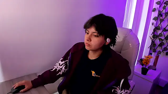 Nathaly ds online show from February 21, 2026, 7:05 pm