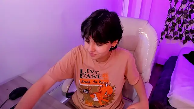 Nathaly ds online show from February 9, 2026, 7:12 pm