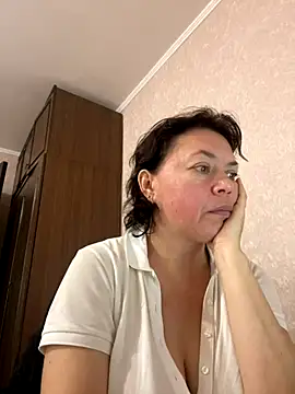 Kiravix online show from October 27, 2025, 10:38 am