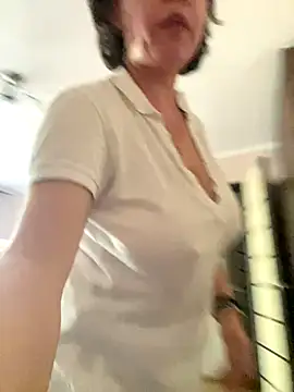 Kiravix online show from September 30, 2025, 11:16 am