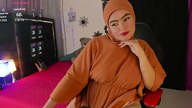 Snapshot of MarianFadel chatting on October 22, 2025, 12:37 pm MarianFadel online show from October 22, 2025, 12:37 pm