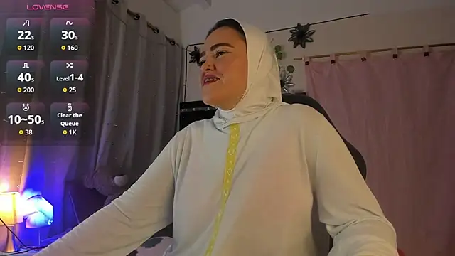 Snapshot of MarianFadel chatting on January 14, 2026, 12:42 pm MarianFadel online show from January 14, 2026, 12:42 pm